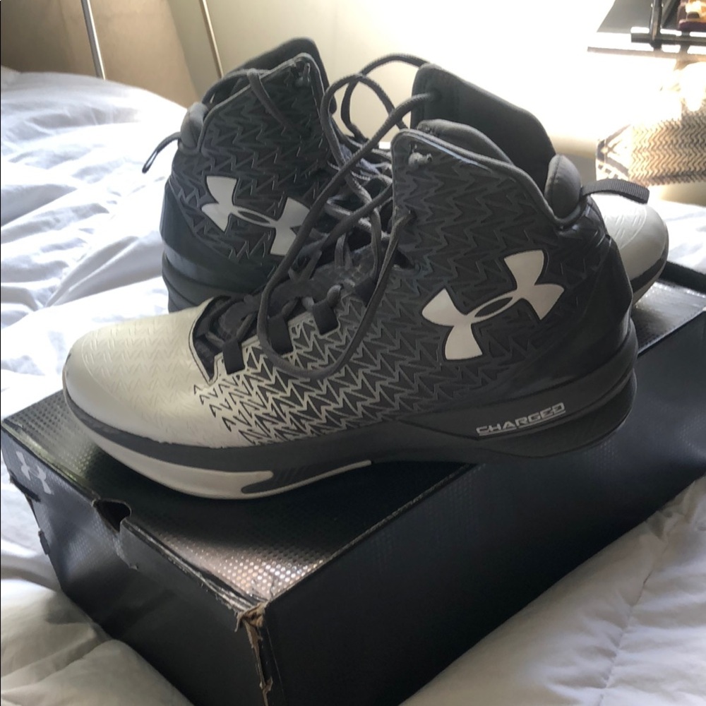 Under Armour Men's Gray High-Top Basketball Shoes